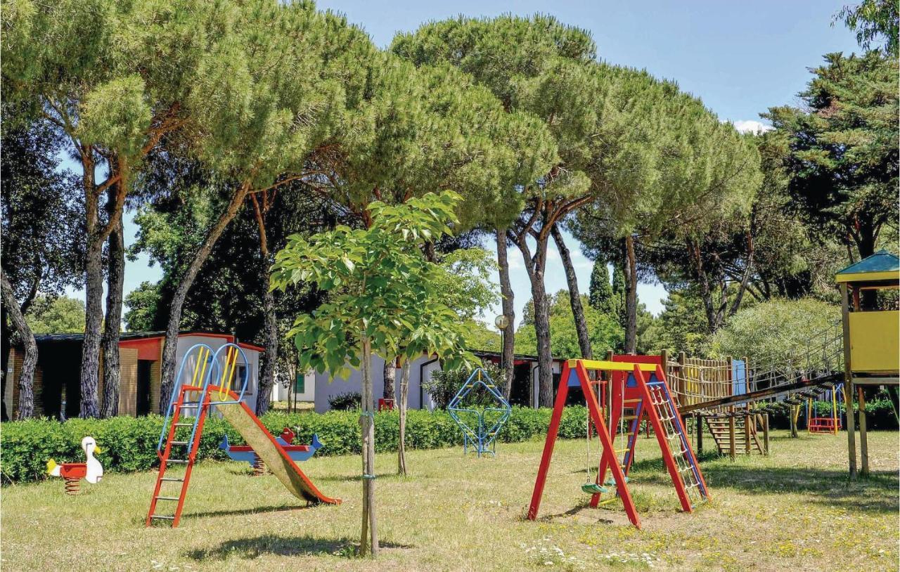 Italy Village Baia Domizia Bagian luar foto